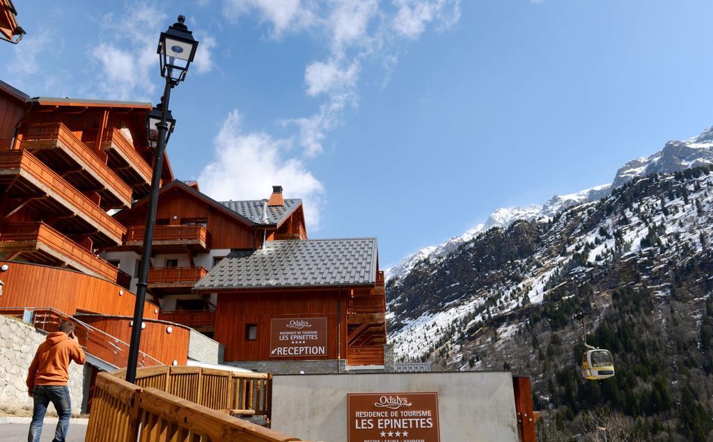 Résidence Prestige Odalys La Cascade - Les Epinettes Vaujany Esterno foto